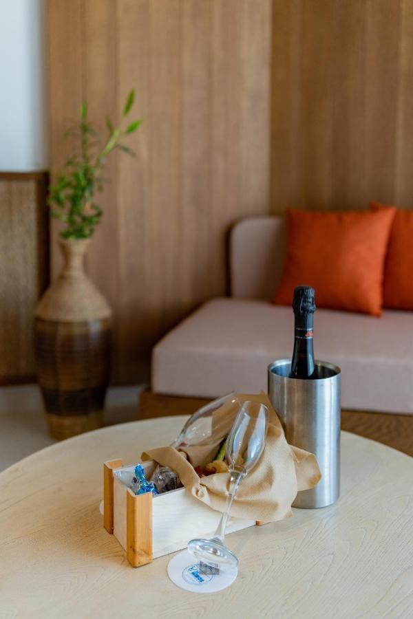 Minos Ambassador Suites & Spa - Adults Only Ретимно Екстериор снимка