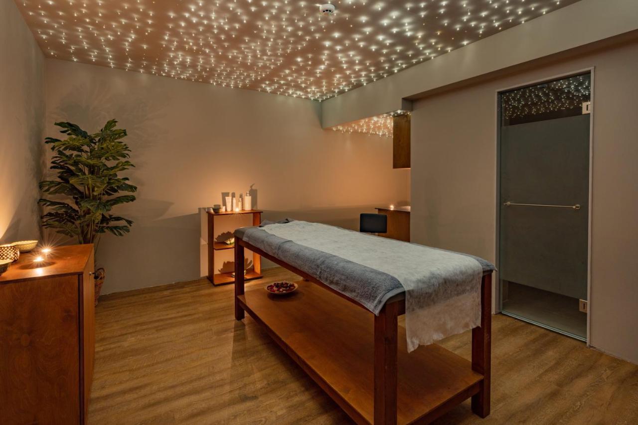 Minos Ambassador Suites & Spa - Adults Only Ретимно Екстериор снимка
